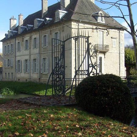 Château De Serrigny Ladoix-Serrigny Exterior foto